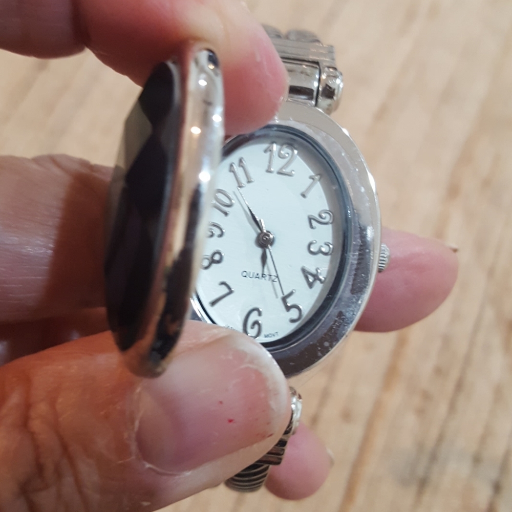 2 watch bracelets. - Picture 2 of 3